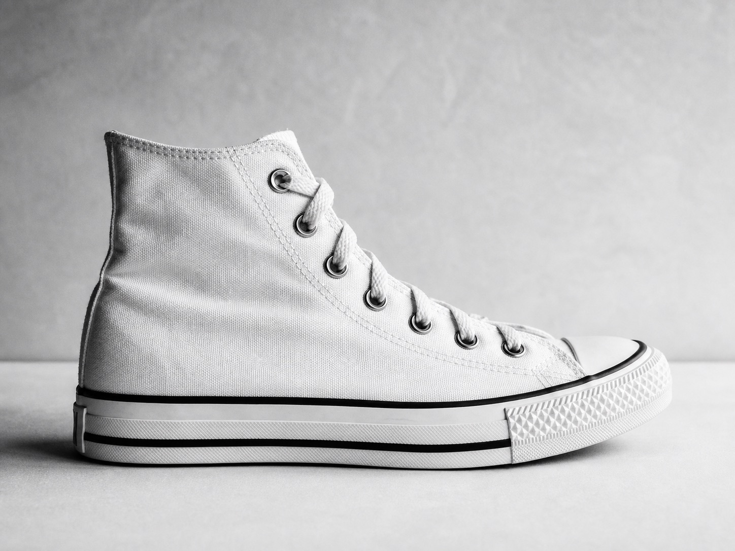 Generated right side preview of the canvas sneaker